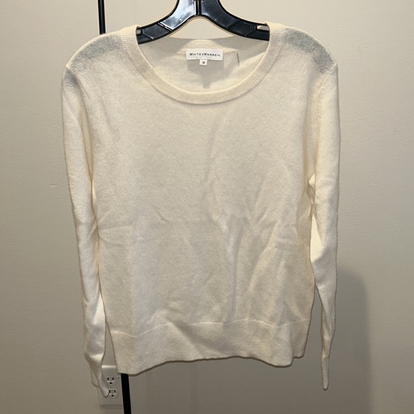 Essential Cashmere Crewneck - Picture 7 of 7